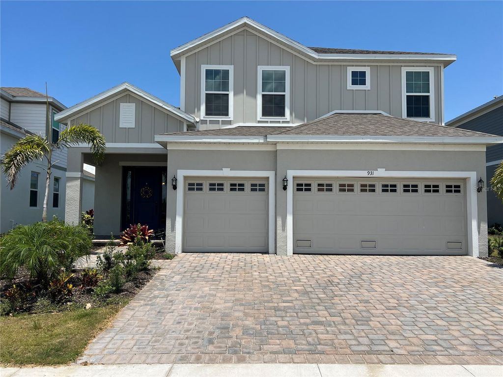 Photo of 931 Signet Drive, Apollo Beach, FL 33572 (MLS # A4657383)