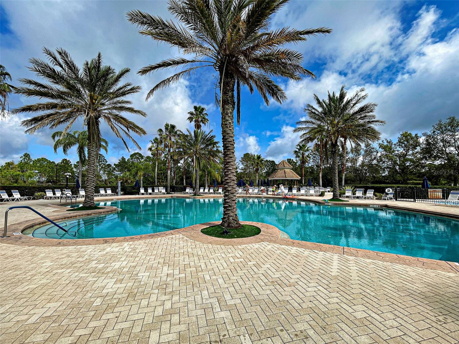 STONEYBROOK AT VENICE - Residential