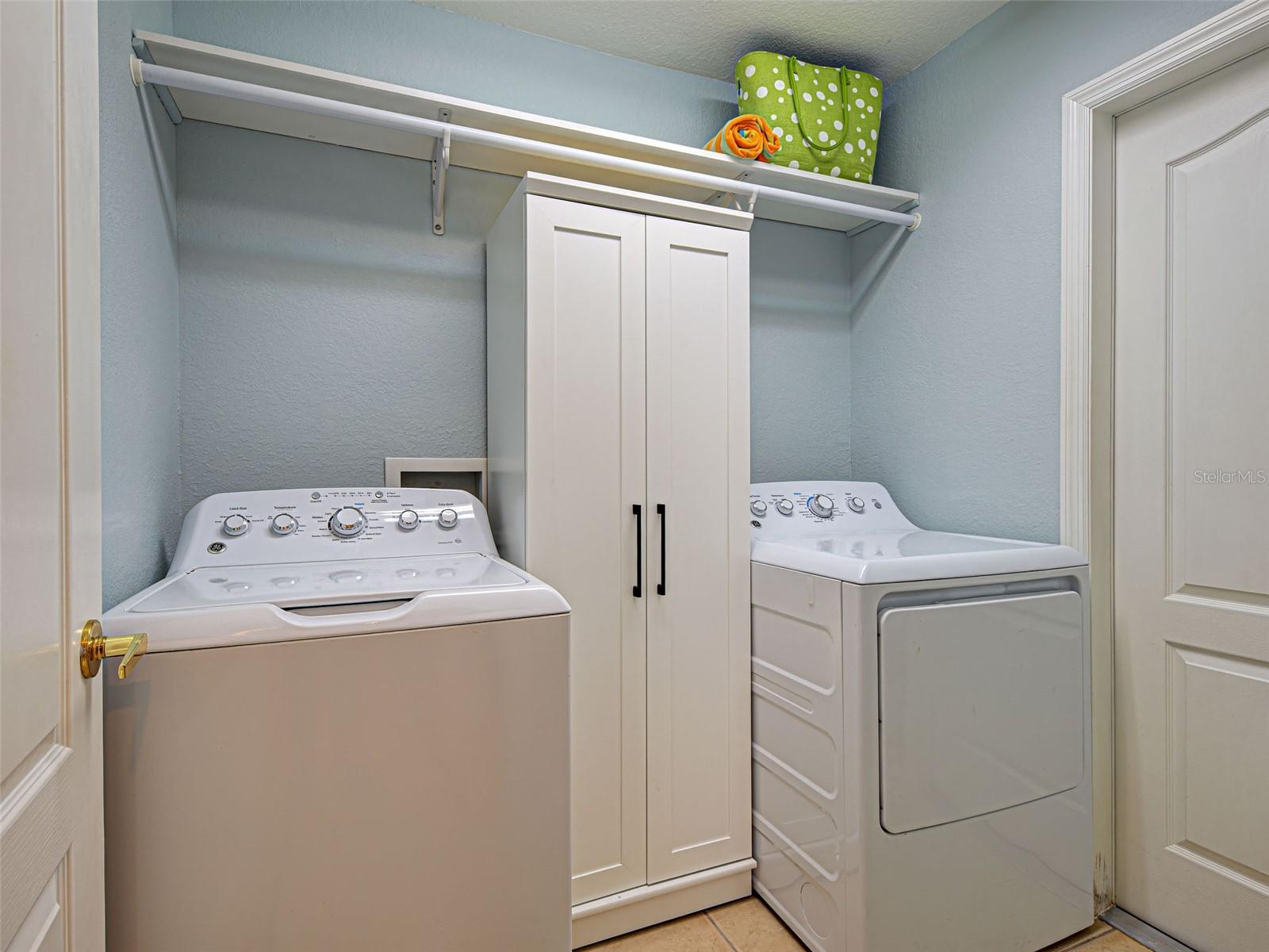 STONEYBROOK AT VENICE - Residential