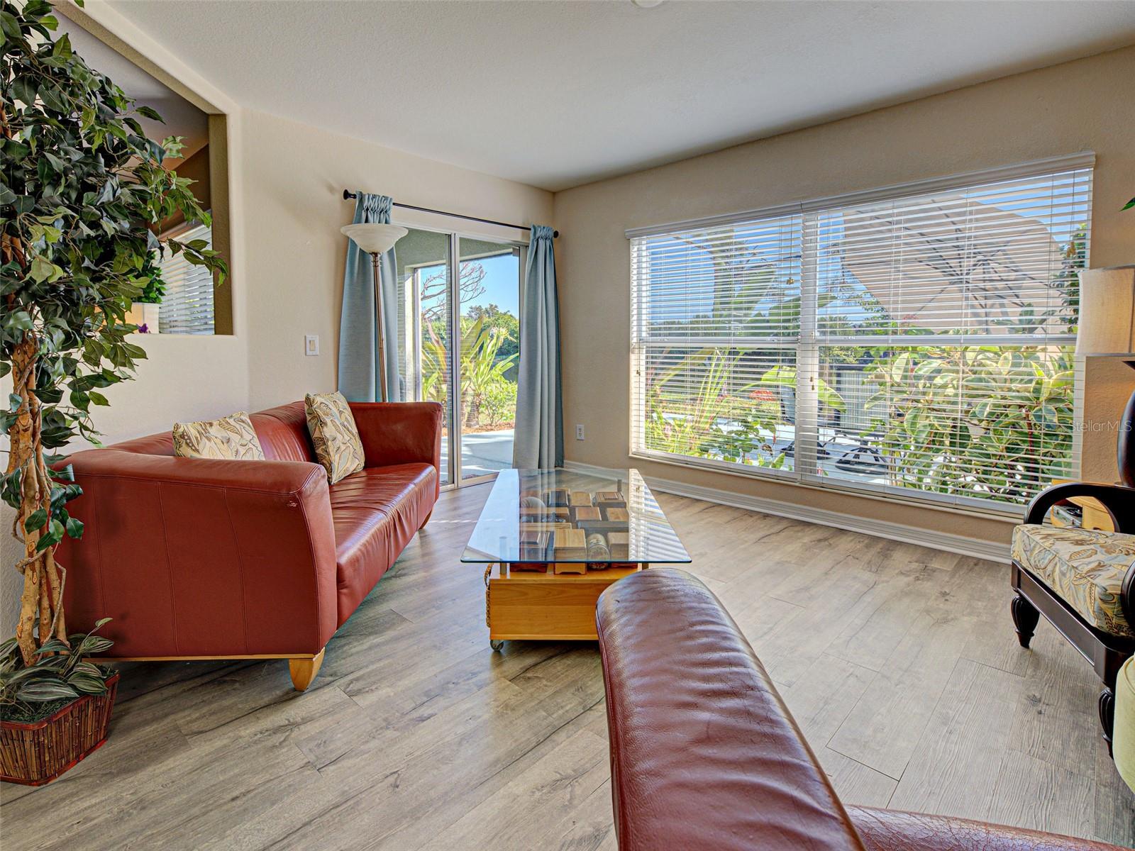 STONEYBROOK AT VENICE - Residential