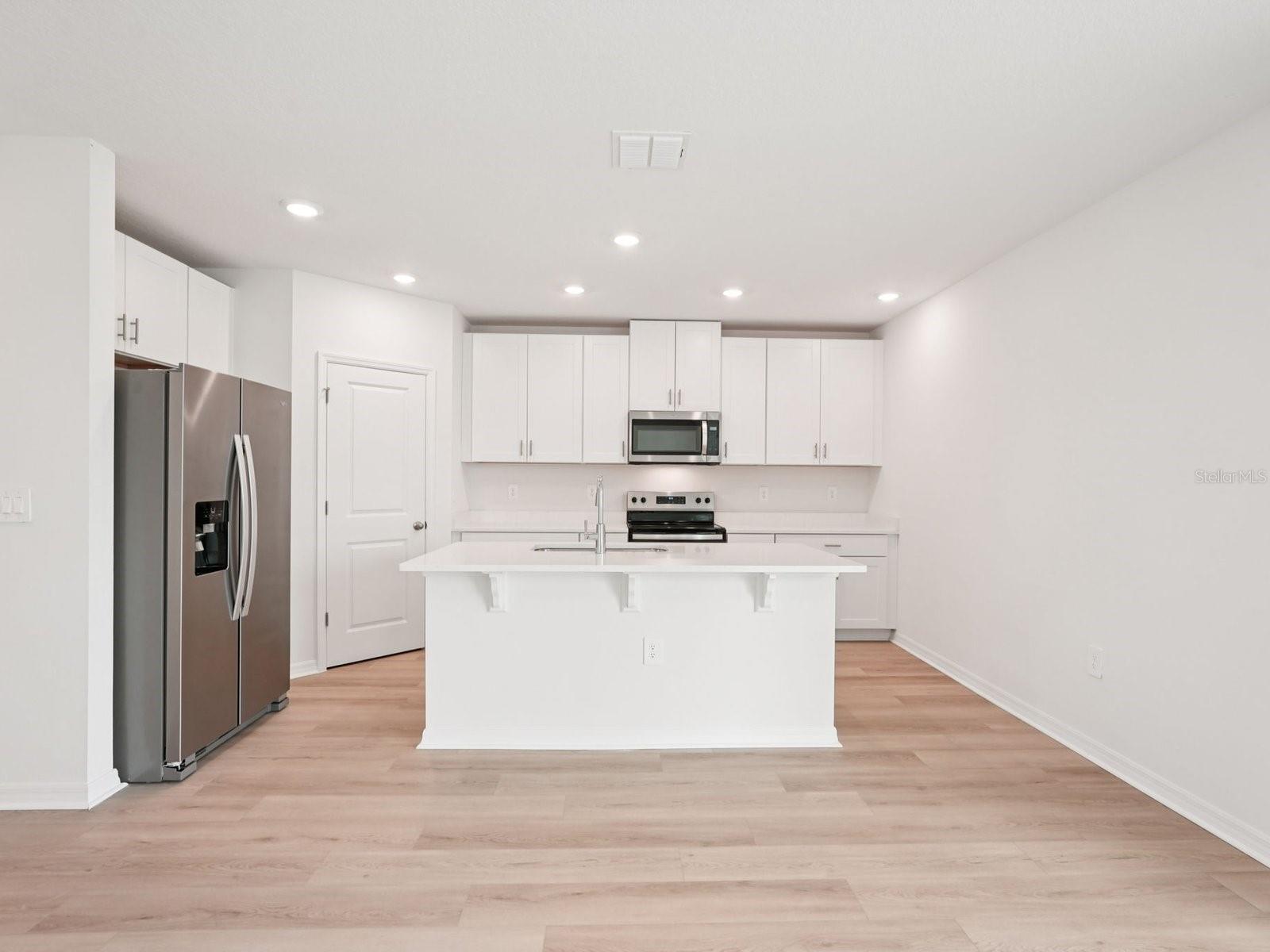 MAGNOLIA BAY - Residential