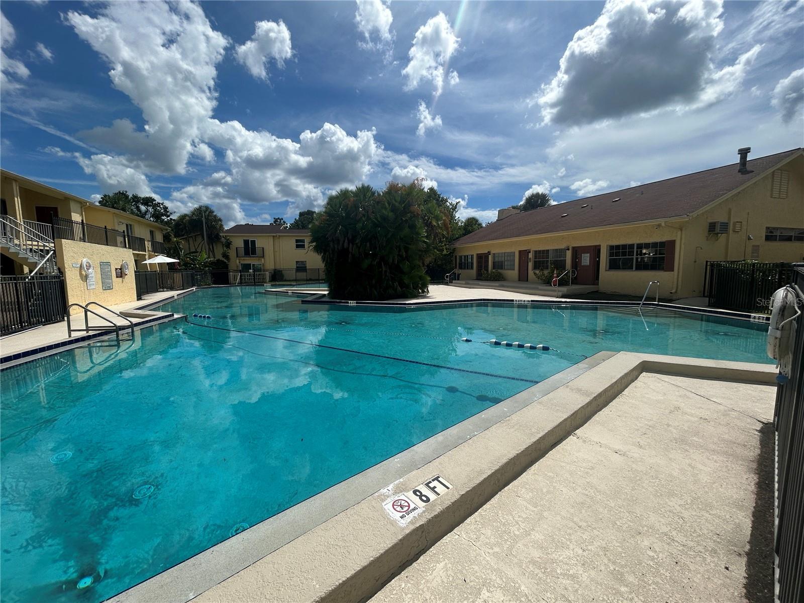 THE GREENS OF TOWNN COUNTRY - Residential Lease