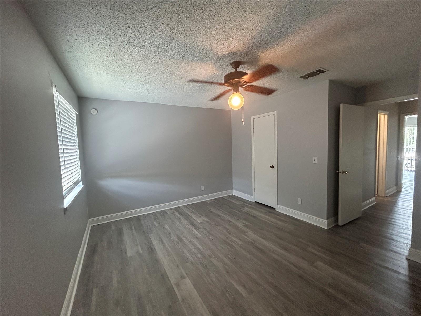 THE GREENS OF TOWNN COUNTRY - Residential Lease