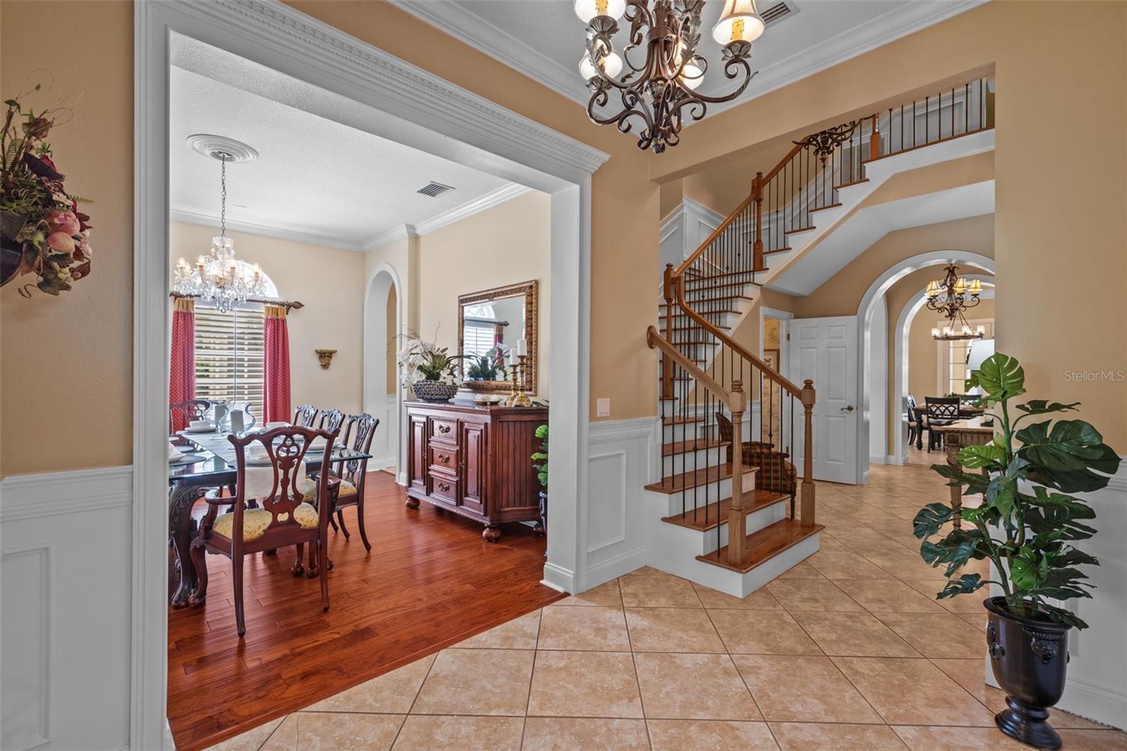 1915 FLORESTA VIEW DRIVE