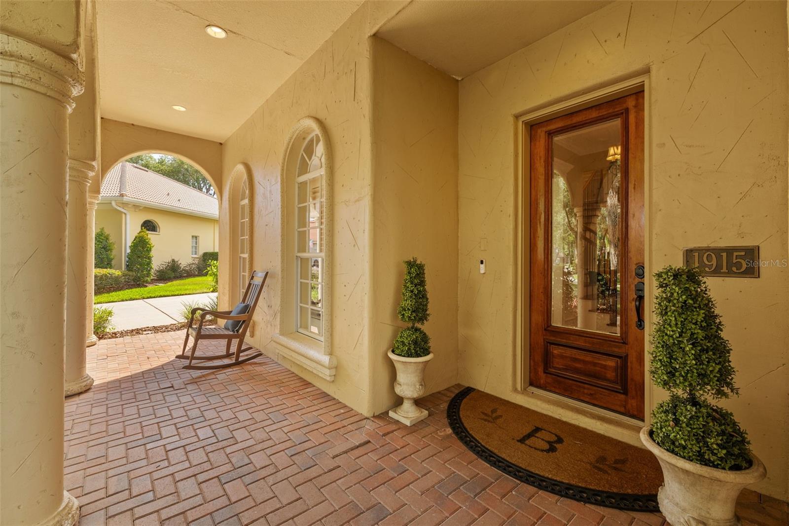 1915 FLORESTA VIEW DRIVE