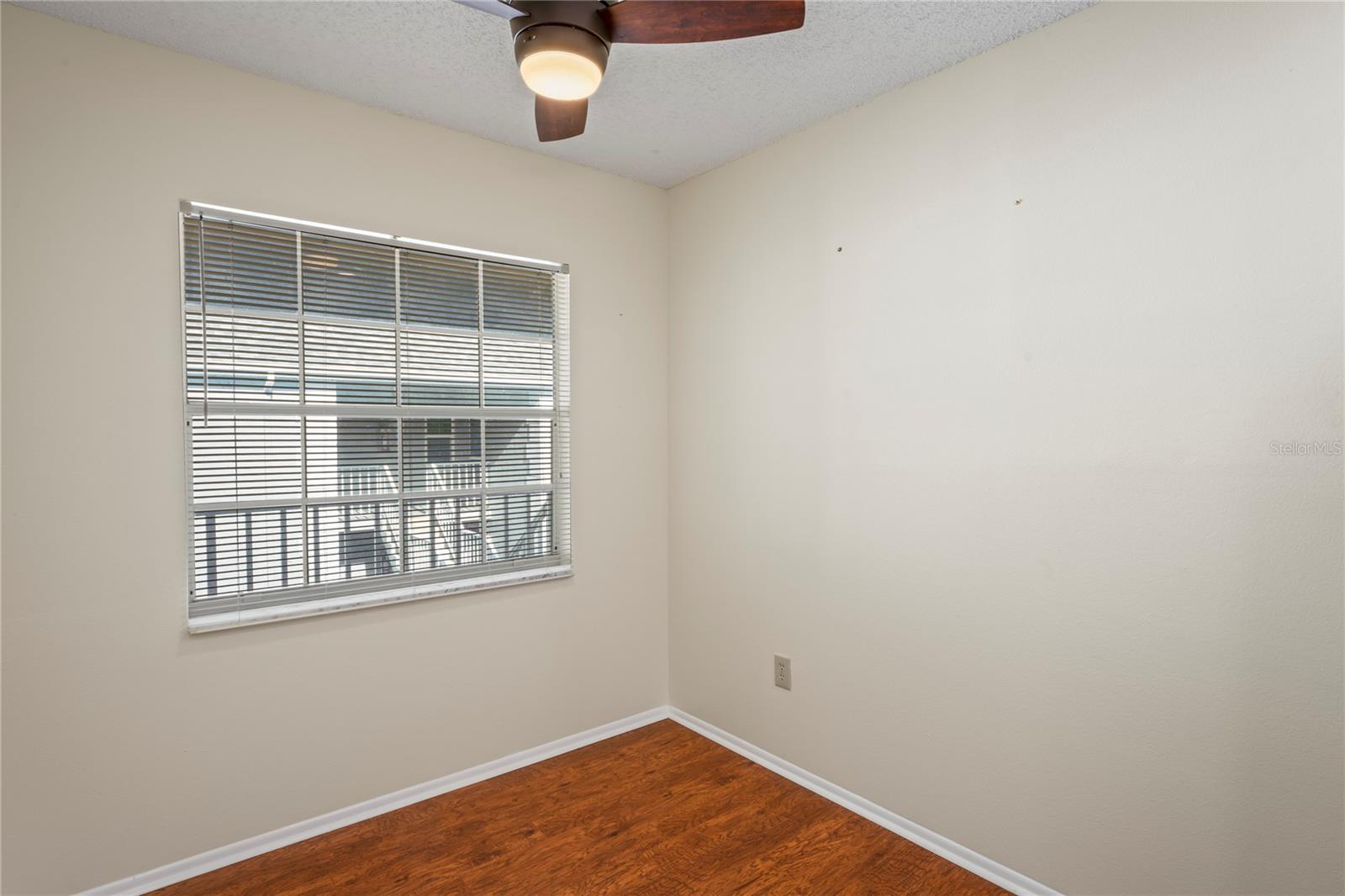 HILLSIDE CONDO - Residential