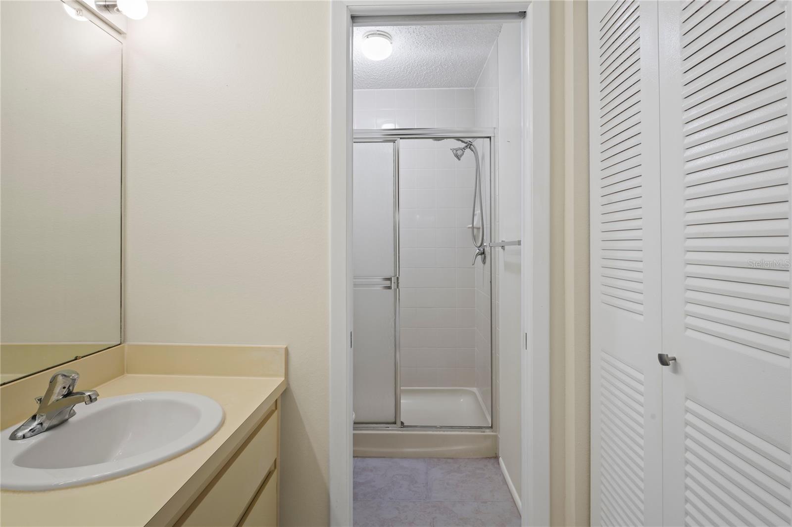 HILLSIDE CONDO - Residential