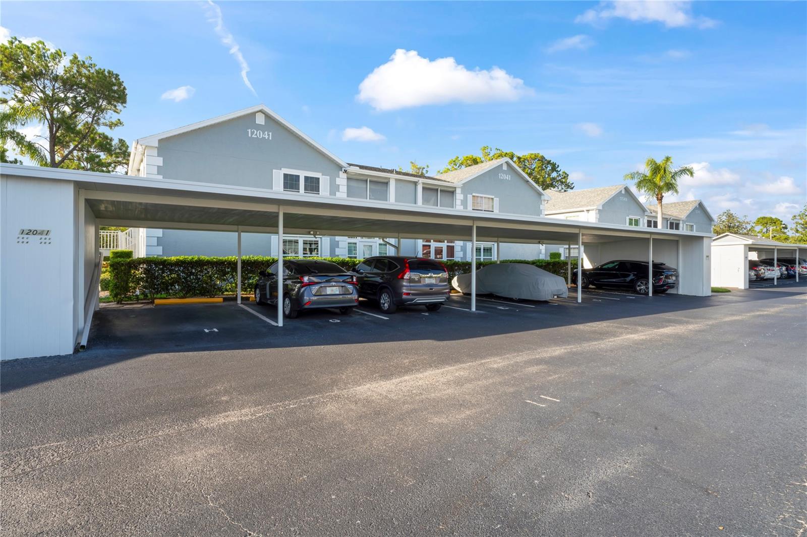 HILLSIDE CONDO - Residential