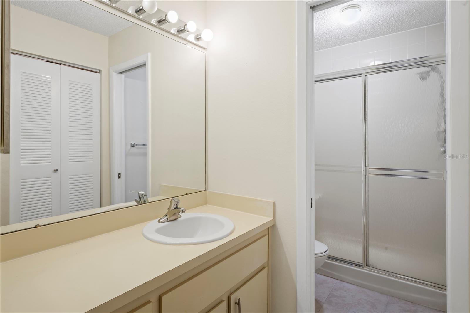 HILLSIDE CONDO - Residential