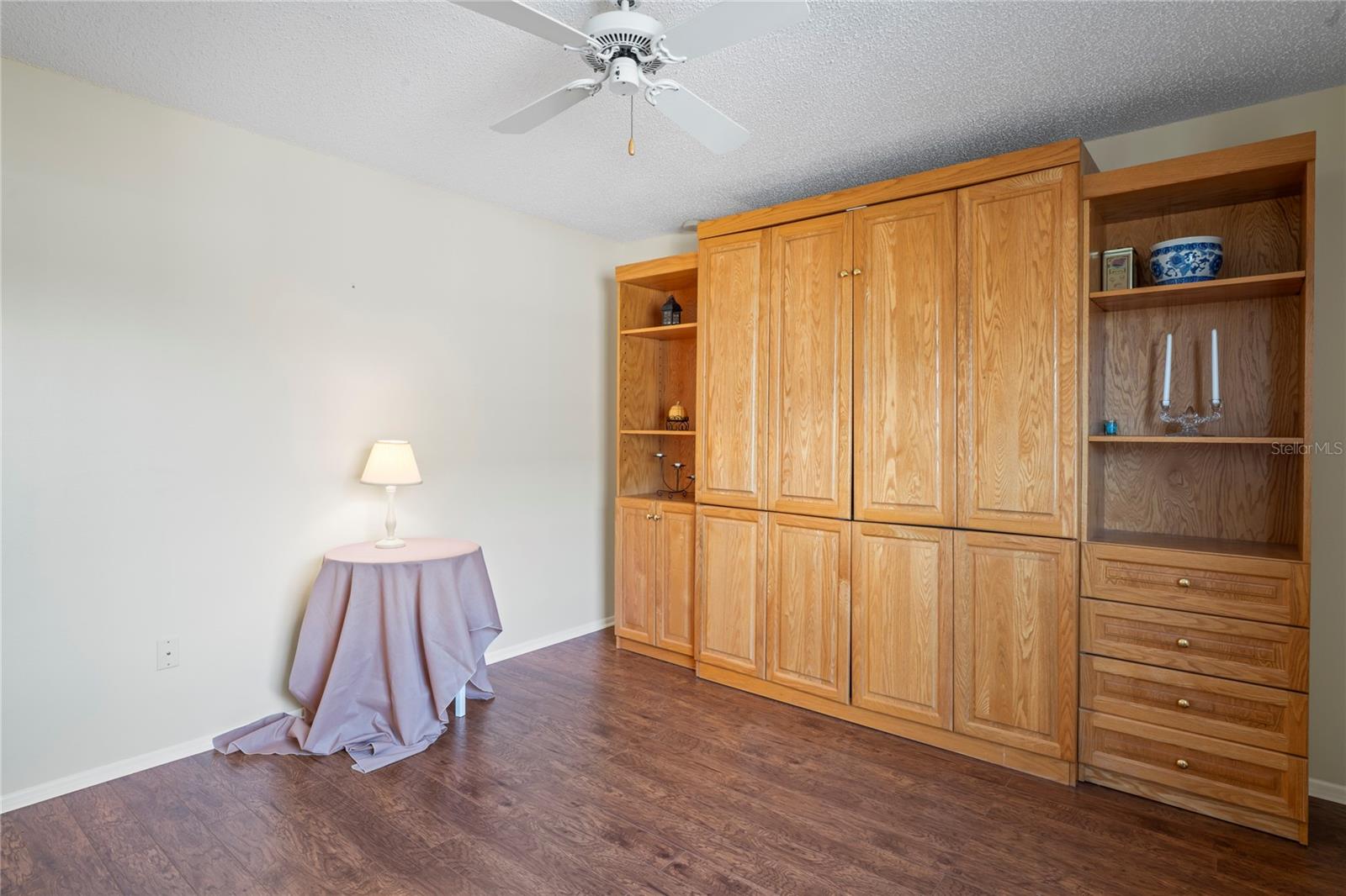 HILLSIDE CONDO - Residential