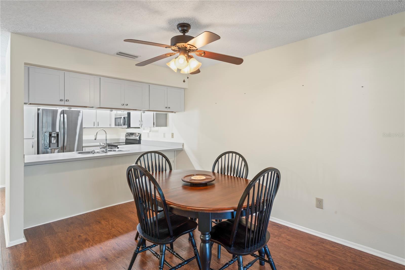 HILLSIDE CONDO - Residential