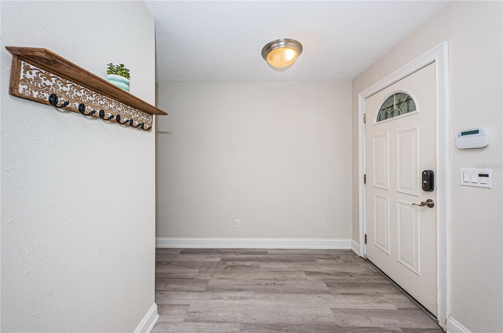 YOUNGS SUB DE LUXE - Residential