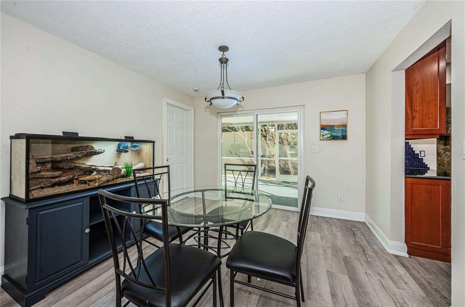 YOUNGS SUB DE LUXE - Residential