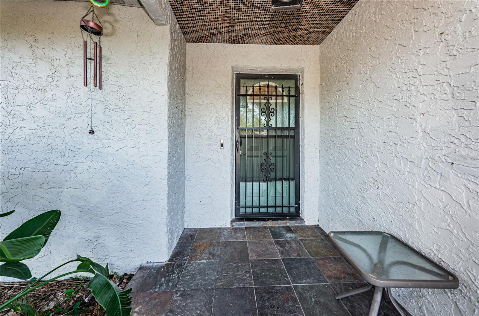 YOUNGS SUB DE LUXE - Residential