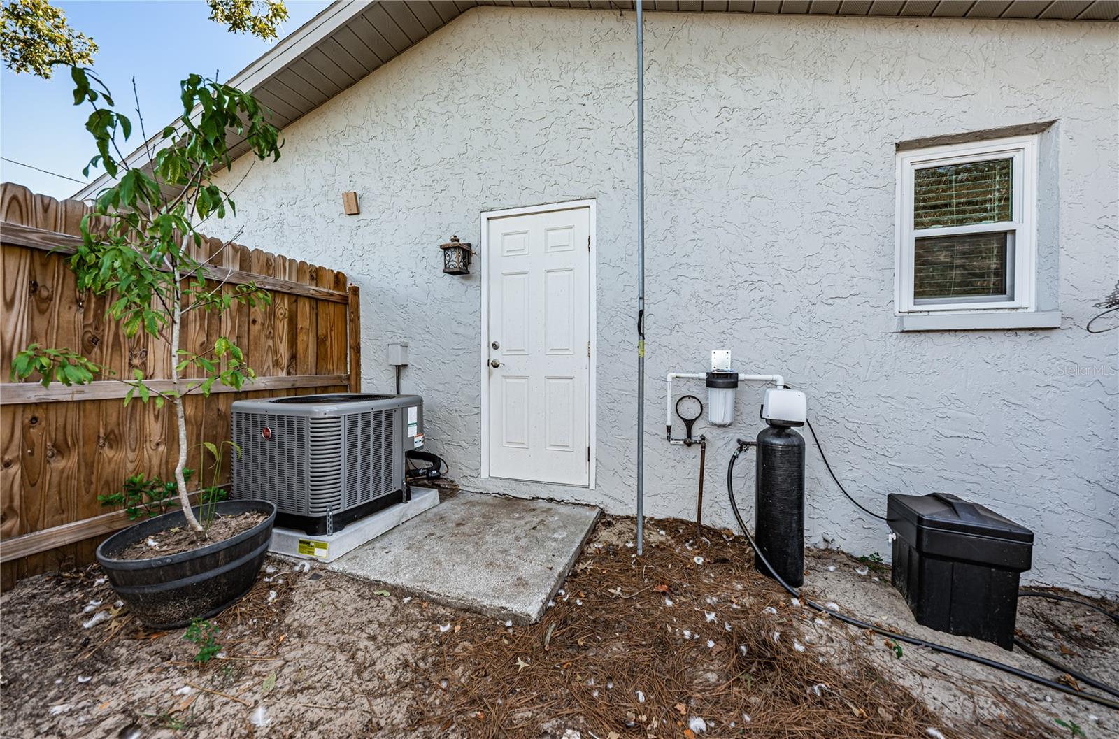 YOUNGS SUB DE LUXE - Residential