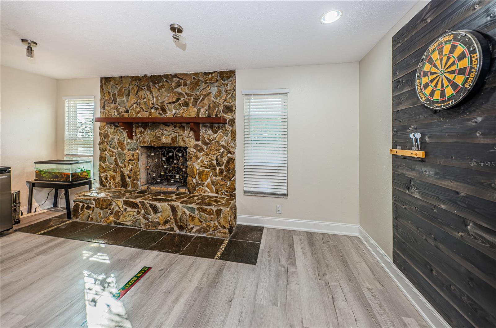 YOUNGS SUB DE LUXE - Residential