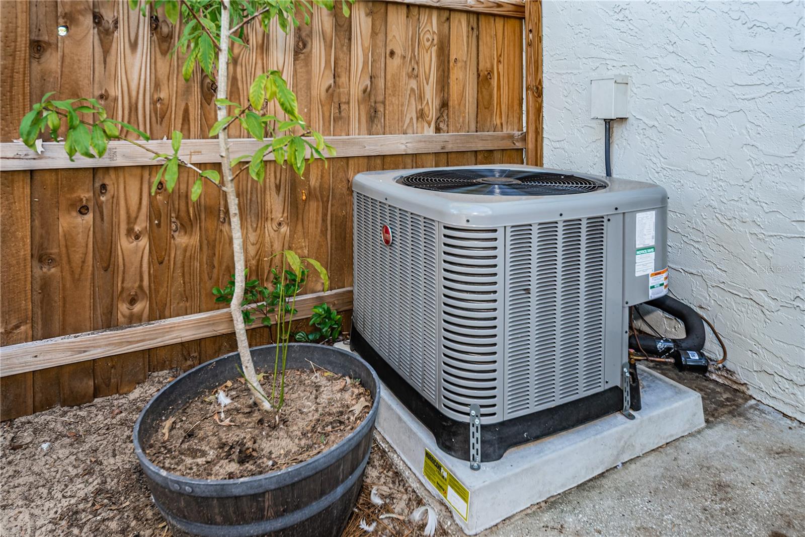 YOUNGS SUB DE LUXE - Residential