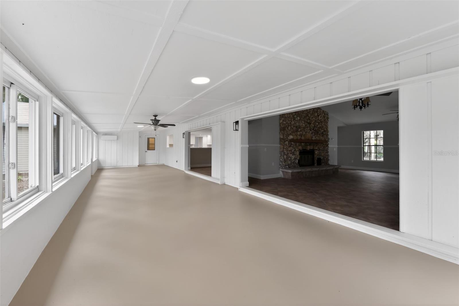 HIDDEN RIVER - Residential