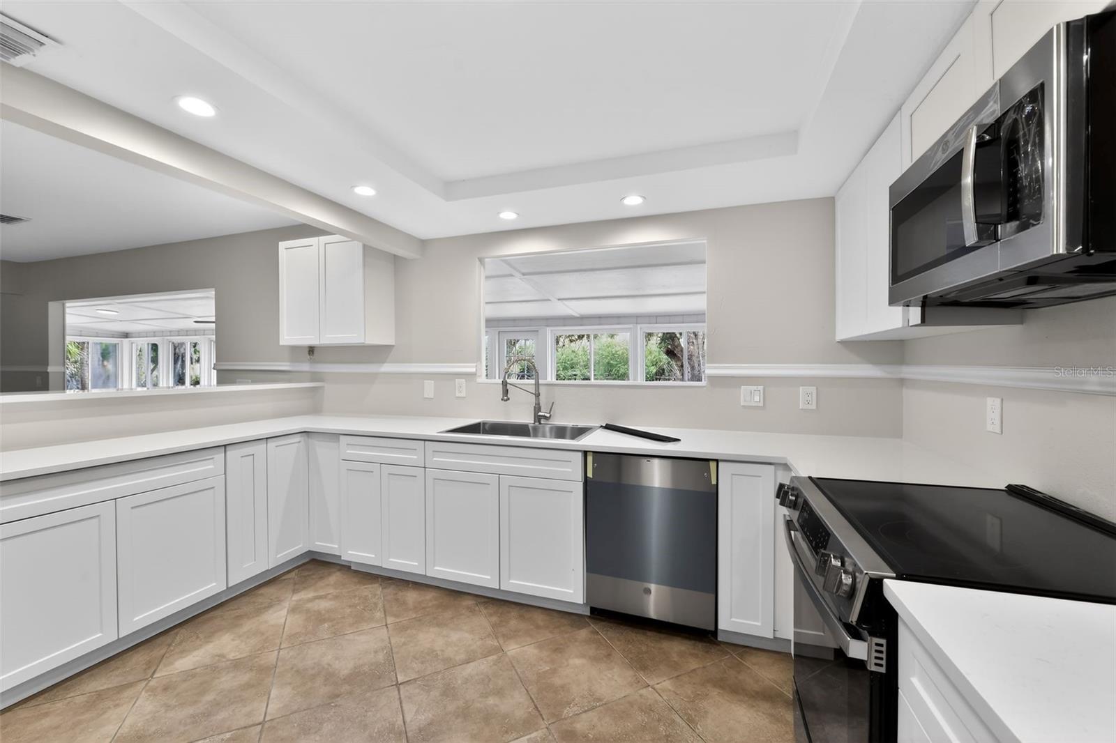 HIDDEN RIVER - Residential