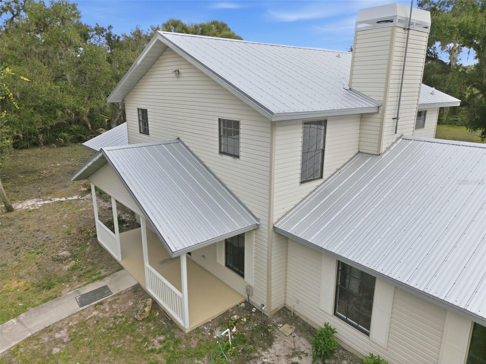 HIDDEN RIVER - Residential