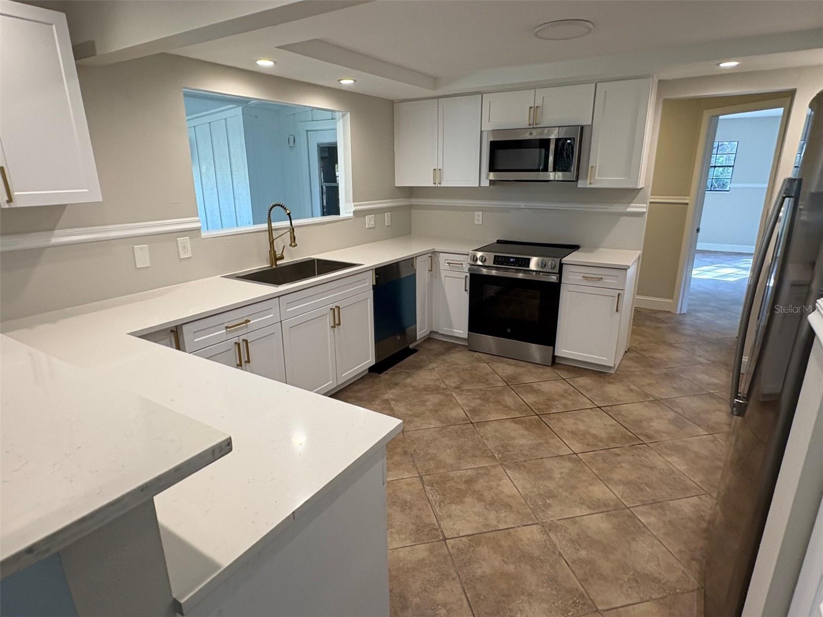 HIDDEN RIVER - Residential