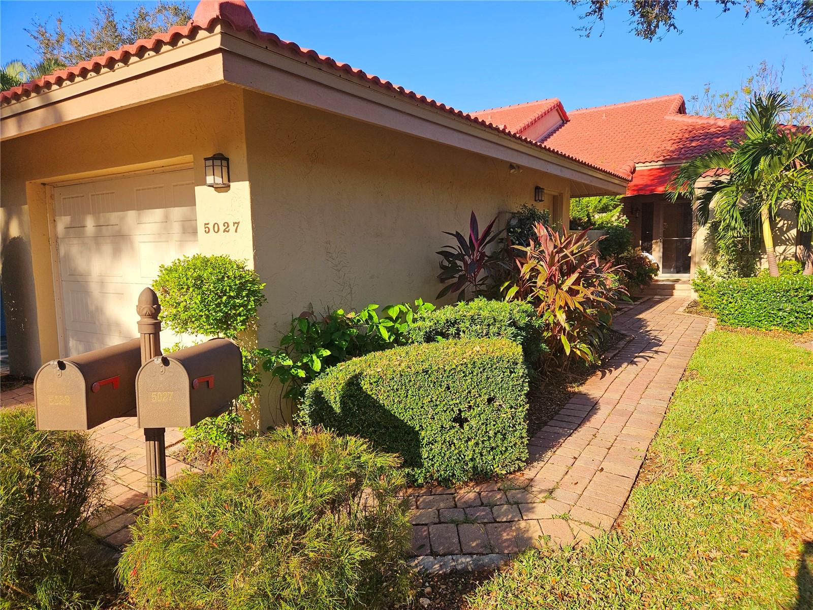 5027 KESTRAL PARK DRIVE 64