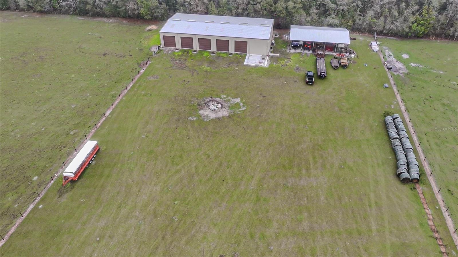 ACREAGE - Land