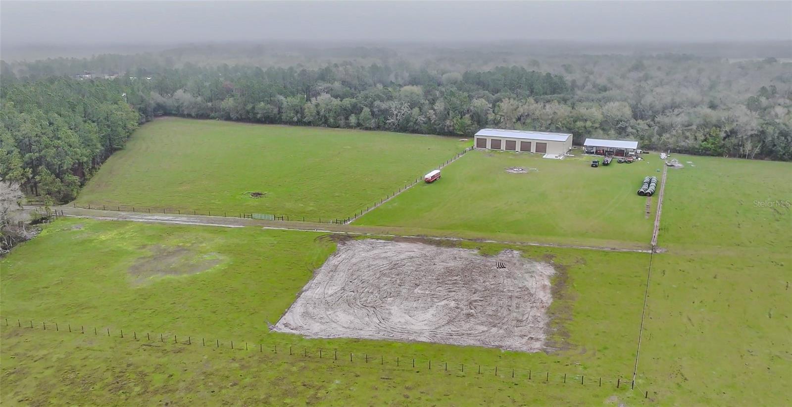 ACREAGE - Land
