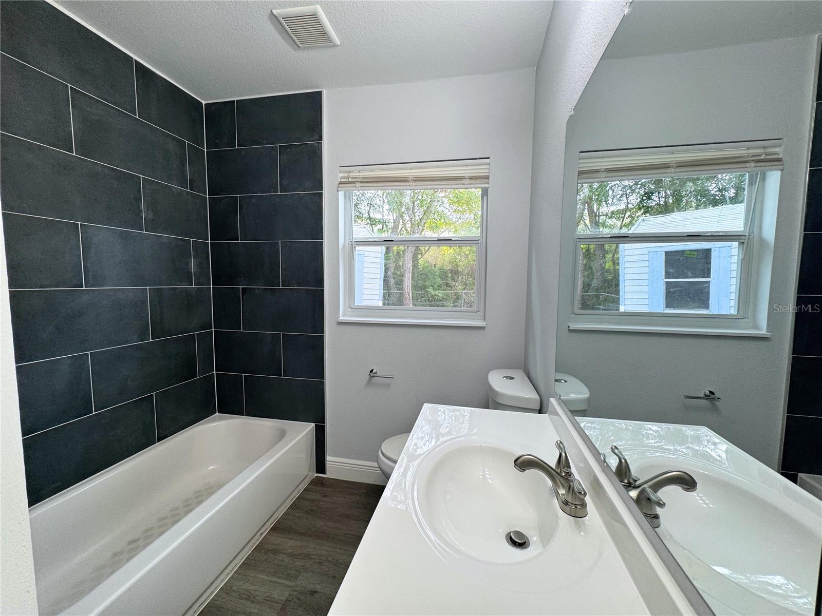 AZALEA PARK REP - Residential