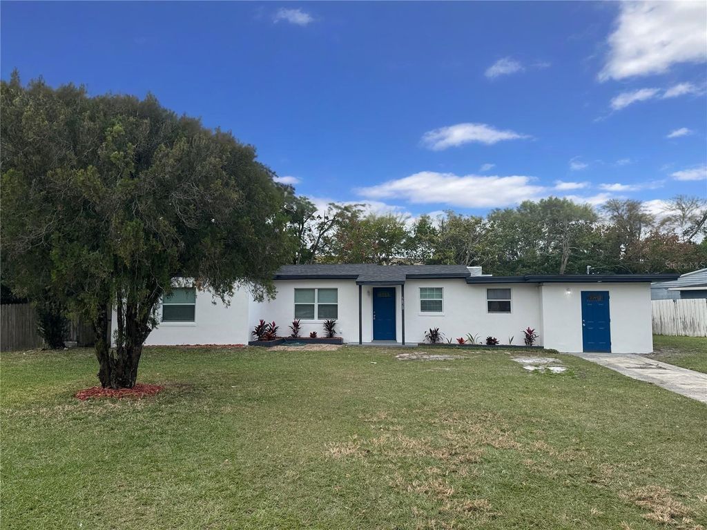 Photo of 5828 Bamboo Drive, Orlando, FL 32807 (MLS # O6364786)