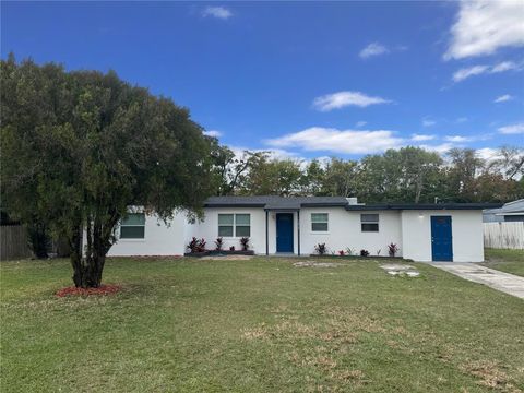 Photo of 5828 Bamboo Drive, Orlando, FL 32807 (MLS # O6364786)