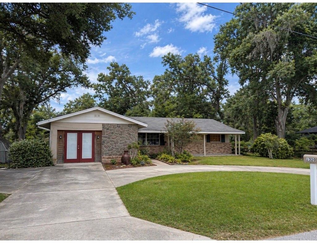 Photo of 2320 Palm Avenue, Seffner, FL 33584 (MLS # TB8490602)