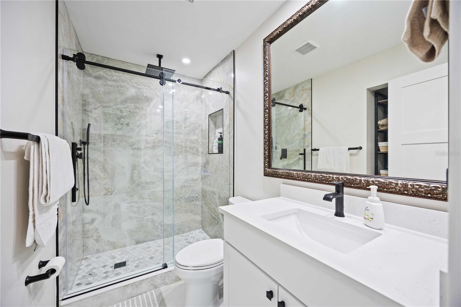 WOODLAND GROVE - Residential Lease