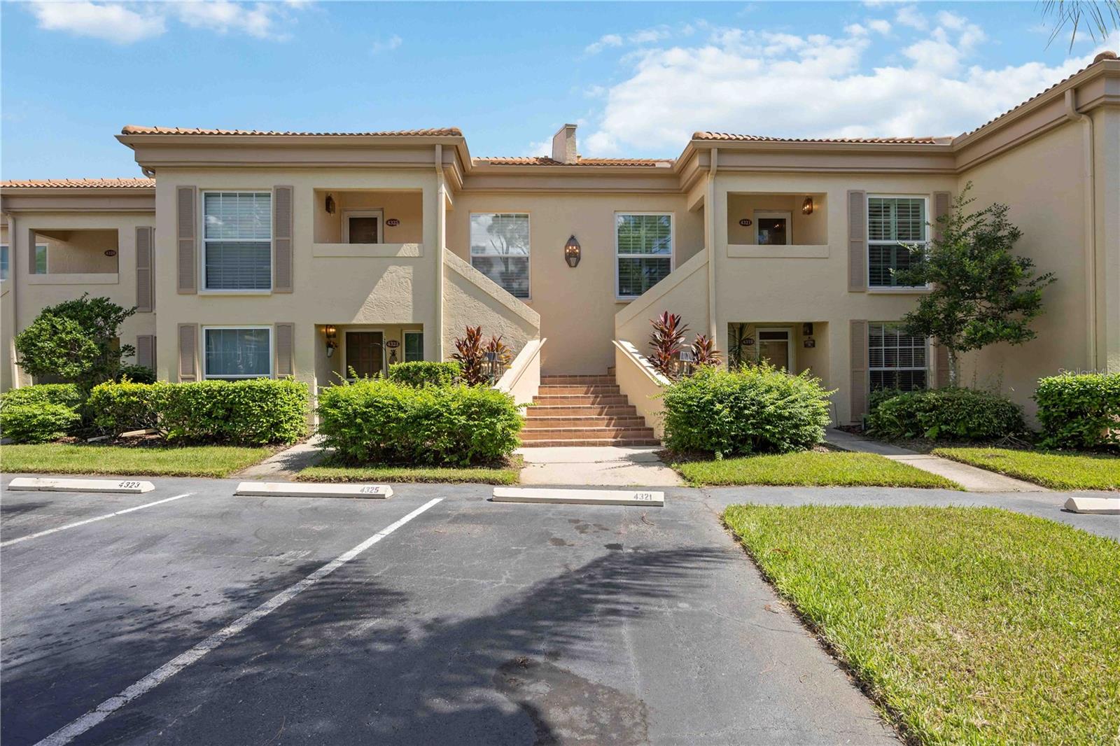WOODLAND GROVE - Residential Lease