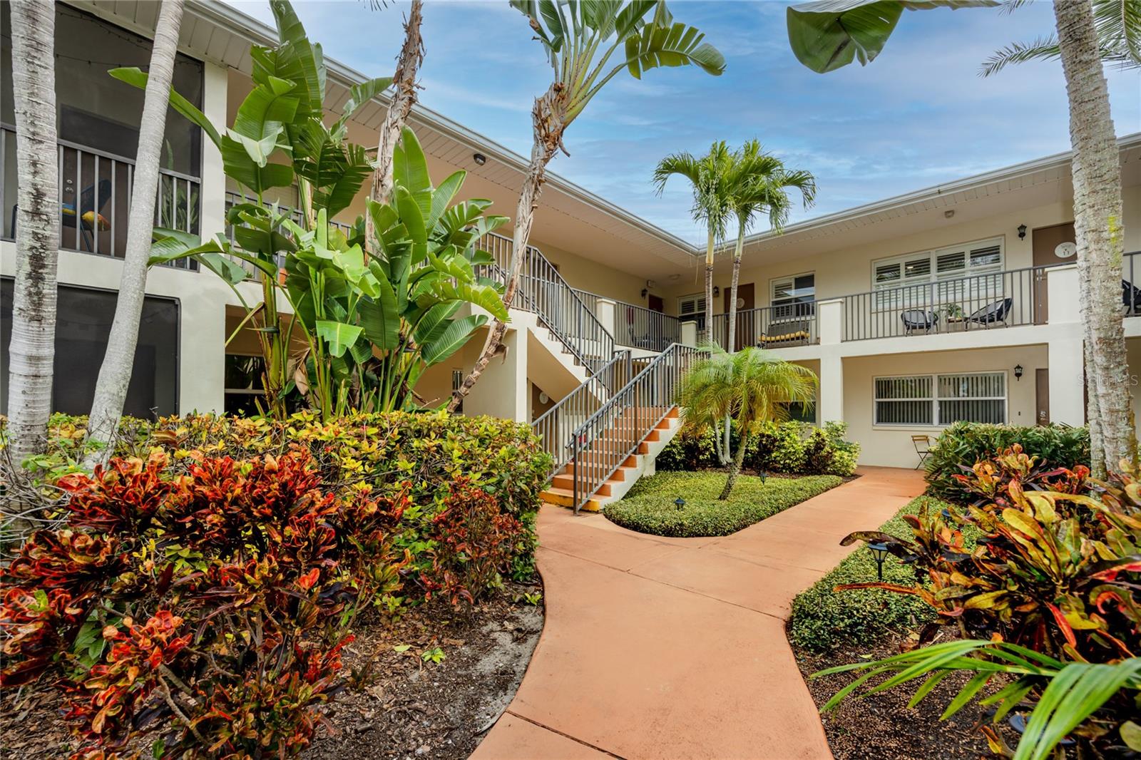 Looking for a long-term rental in the heart of St. Pete? You’ll love this fully renovated 1-bedroom condo in the Siena Downtown community, ideally located in the charming Old Northeast Historic District—just blocks from Beach Drive, Central Ave, and the St. Pete Pier.
Step inside to a spacious, open-concept layout with updated tile flooring throughout. The flexible floor plan offers room for a living area, dining space, and even a dedicated work-from-home setup. The sleek kitchen includes quartz countertops, a new backsplash, stainless steel GE appliances, and a modern Moen faucet—perfect for cooking and entertaining.
The bedroom features a walk-in closet, updated bathroom with stylish finishes, and even a view of downtown. Enjoy recessed lighting, ceiling fans, and a clean, contemporary feel throughout the unit. Bonus: HVAC and water heater were both updated in 2021 for energy-efficient comfort.
Relax on your private front porch surrounded by tropical landscaping or take a short stroll to your favorite downtown restaurants, parks, and events. Water, sewer, trash, and cable TV are included in the rent, and on-site laundry is available.
This rare downtown rental offers the ideal blend of style, location, and convenience. Schedule your tour today—this one won’t last!