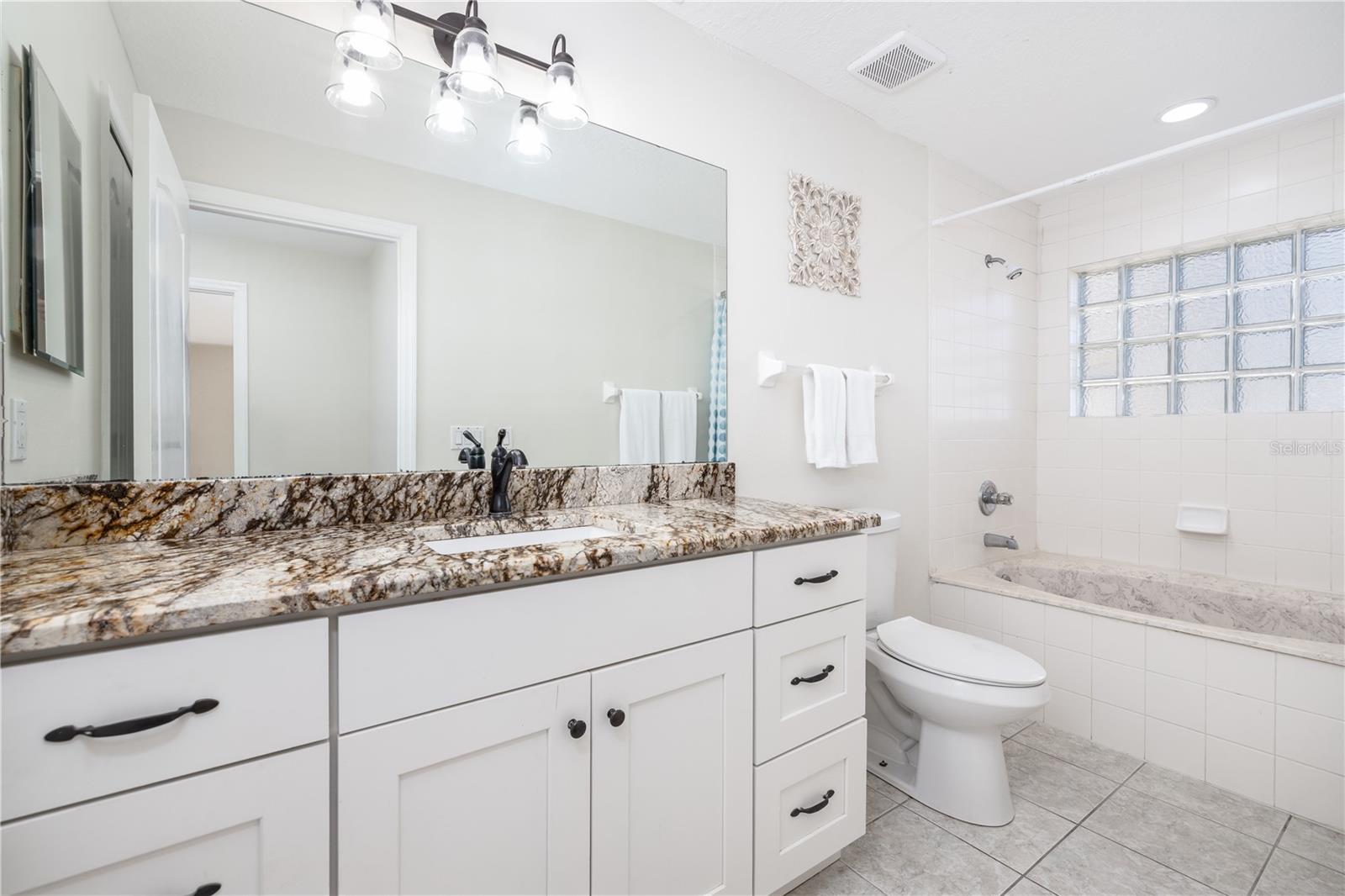 AVALON BY SEA - Residential