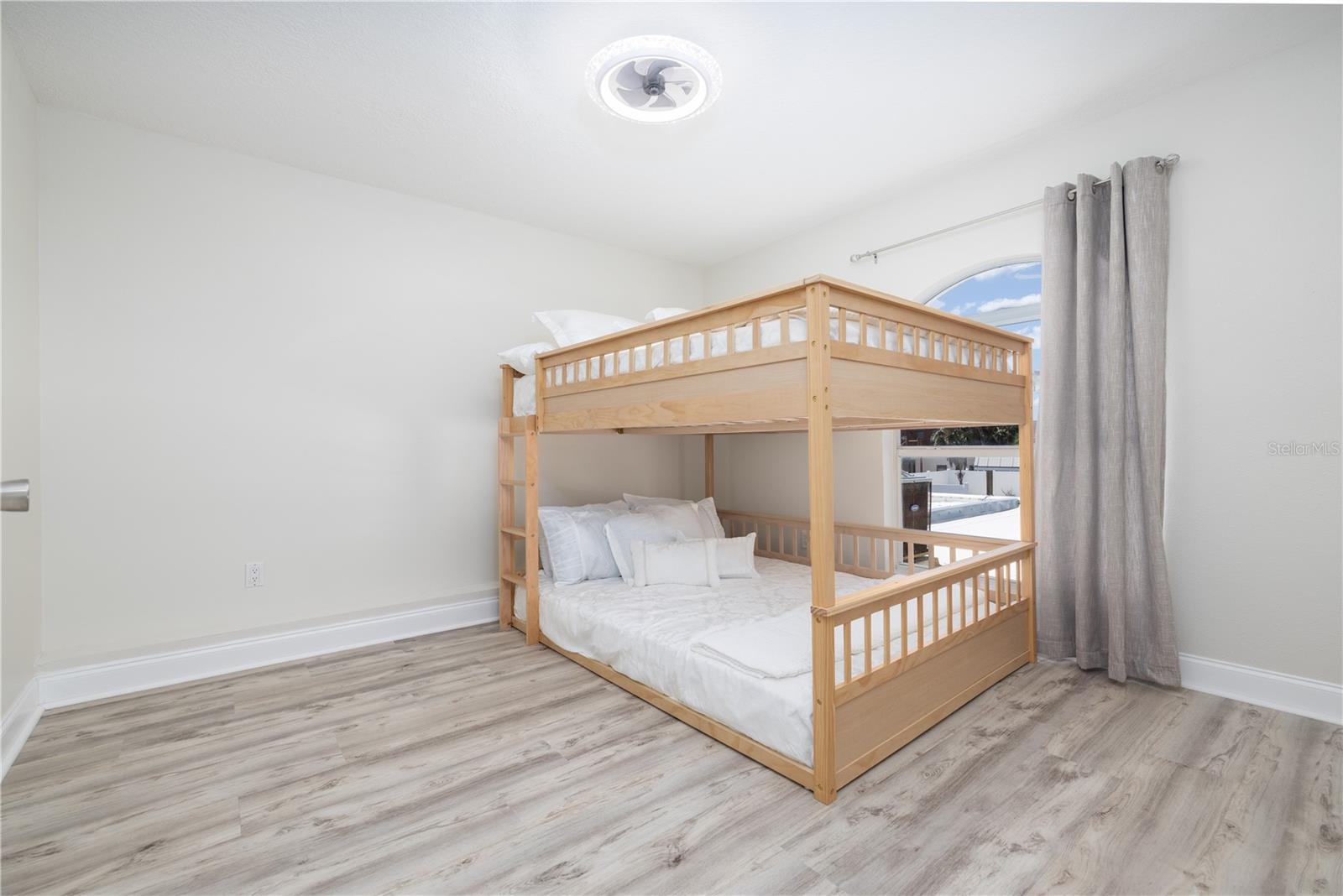 AVALON BY SEA - Residential