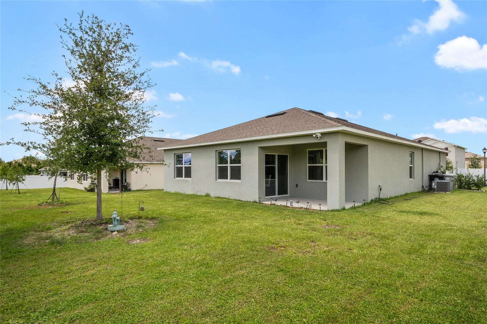 3669 RORY OAK CIRCLE