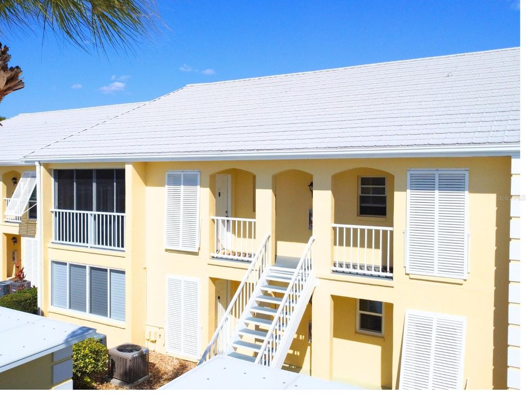 Photo of 410 Cerromar Circle S #242, Venice, FL 34293 (MLS # N6143355)