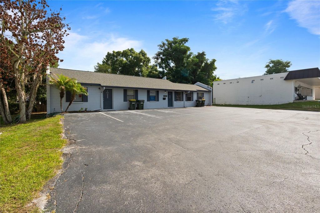 Photo of 684 W Montrose Street #690/F, Clermont, FL 34711 (MLS # G5113390)