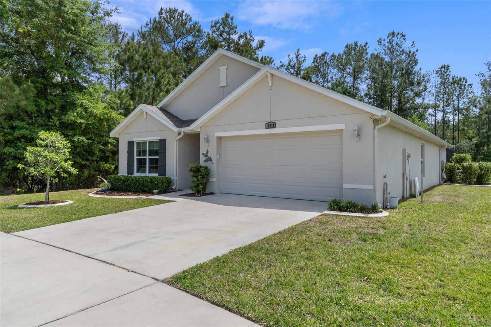 HERNANDO OAKS PH 3 - Residential