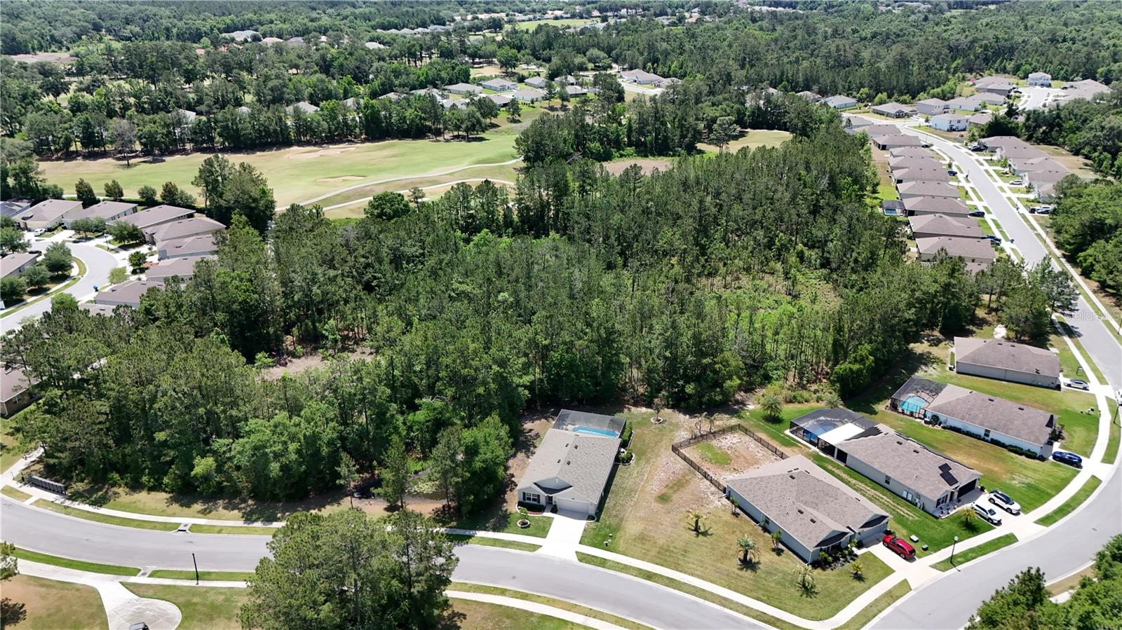 HERNANDO OAKS PH 3 - Residential