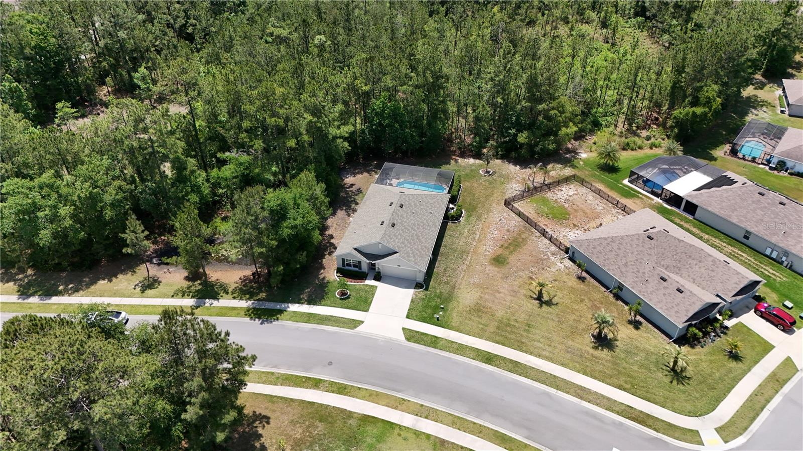 HERNANDO OAKS PH 3 - Residential