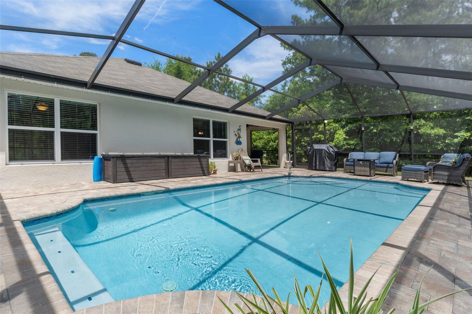 HERNANDO OAKS PH 3 - Residential