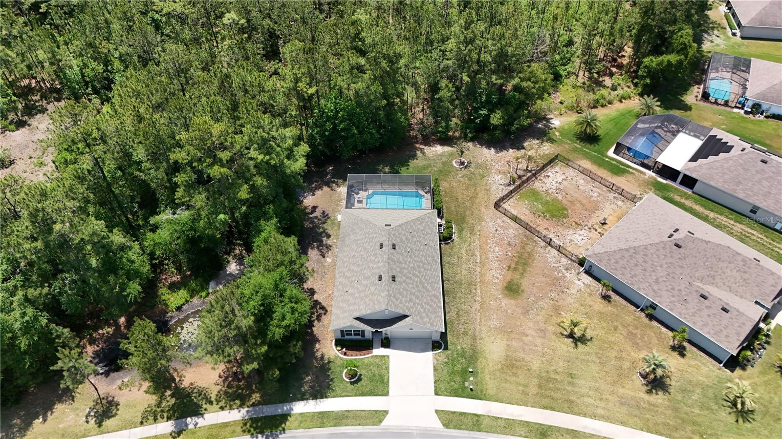 HERNANDO OAKS PH 3 - Residential