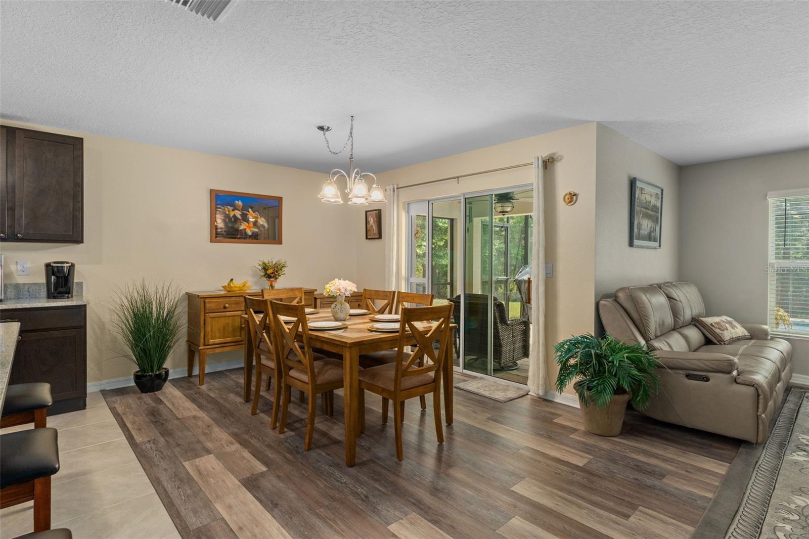 HERNANDO OAKS PH 3 - Residential