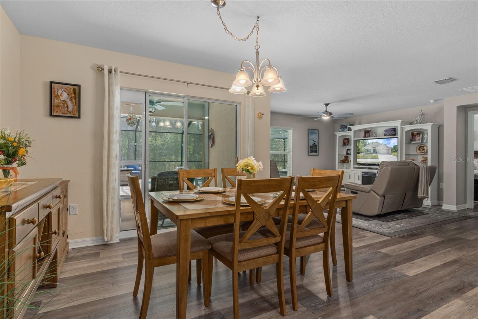 HERNANDO OAKS PH 3 - Residential