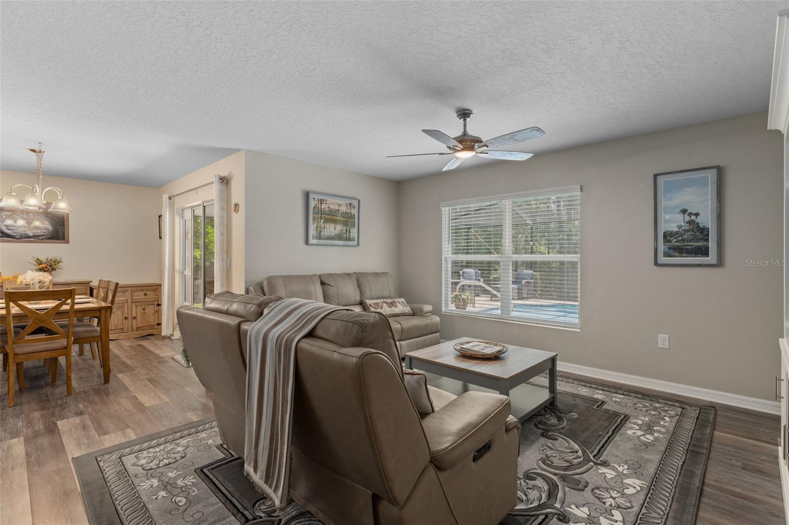 HERNANDO OAKS PH 3 - Residential