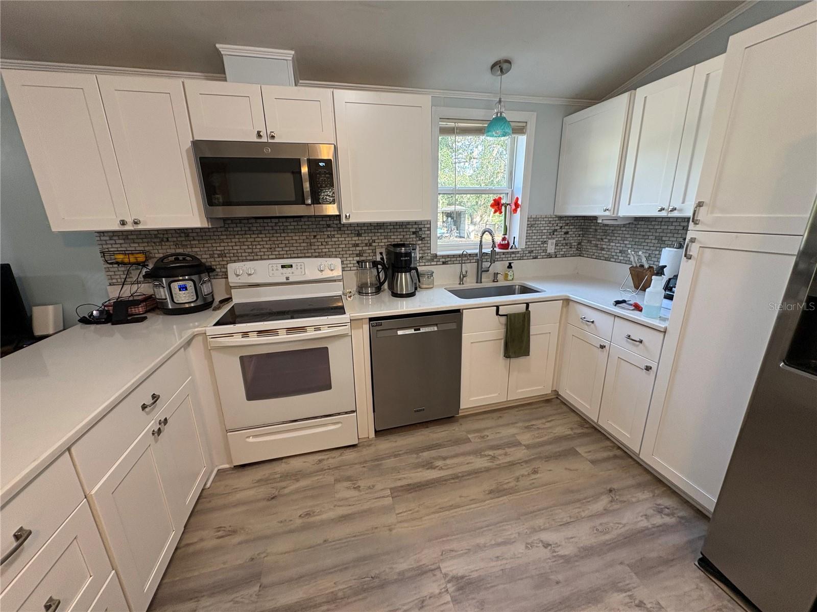 GENES LITTLE ACRES 53 01STADD - Residential