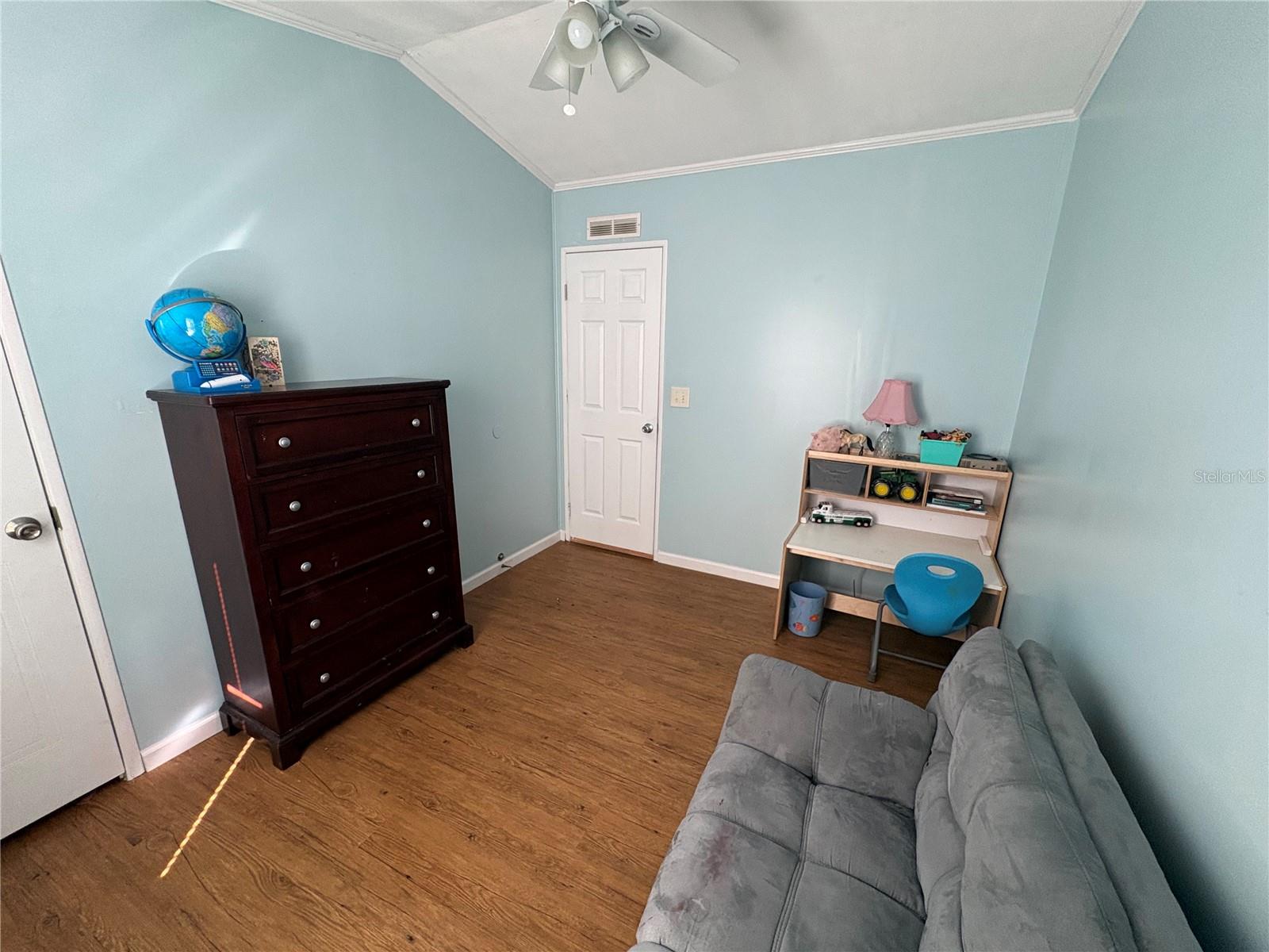 GENES LITTLE ACRES 53 01STADD - Residential